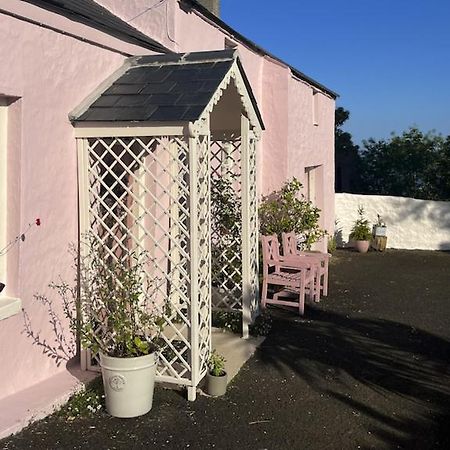 The Pink Cottage Upstairs Suite & Garden Summer Room Whitehead Buitenkant foto