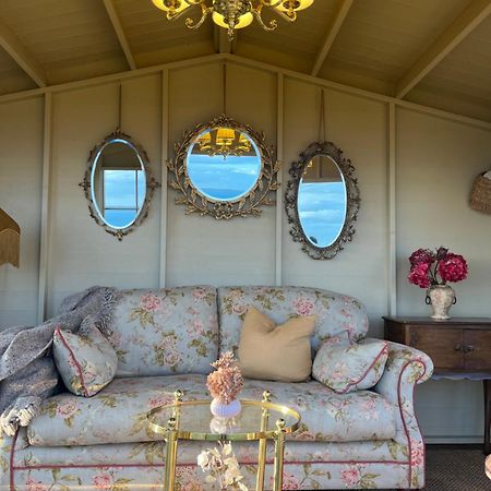 The Pink Cottage Upstairs Suite & Garden Summer Room Whitehead Buitenkant foto