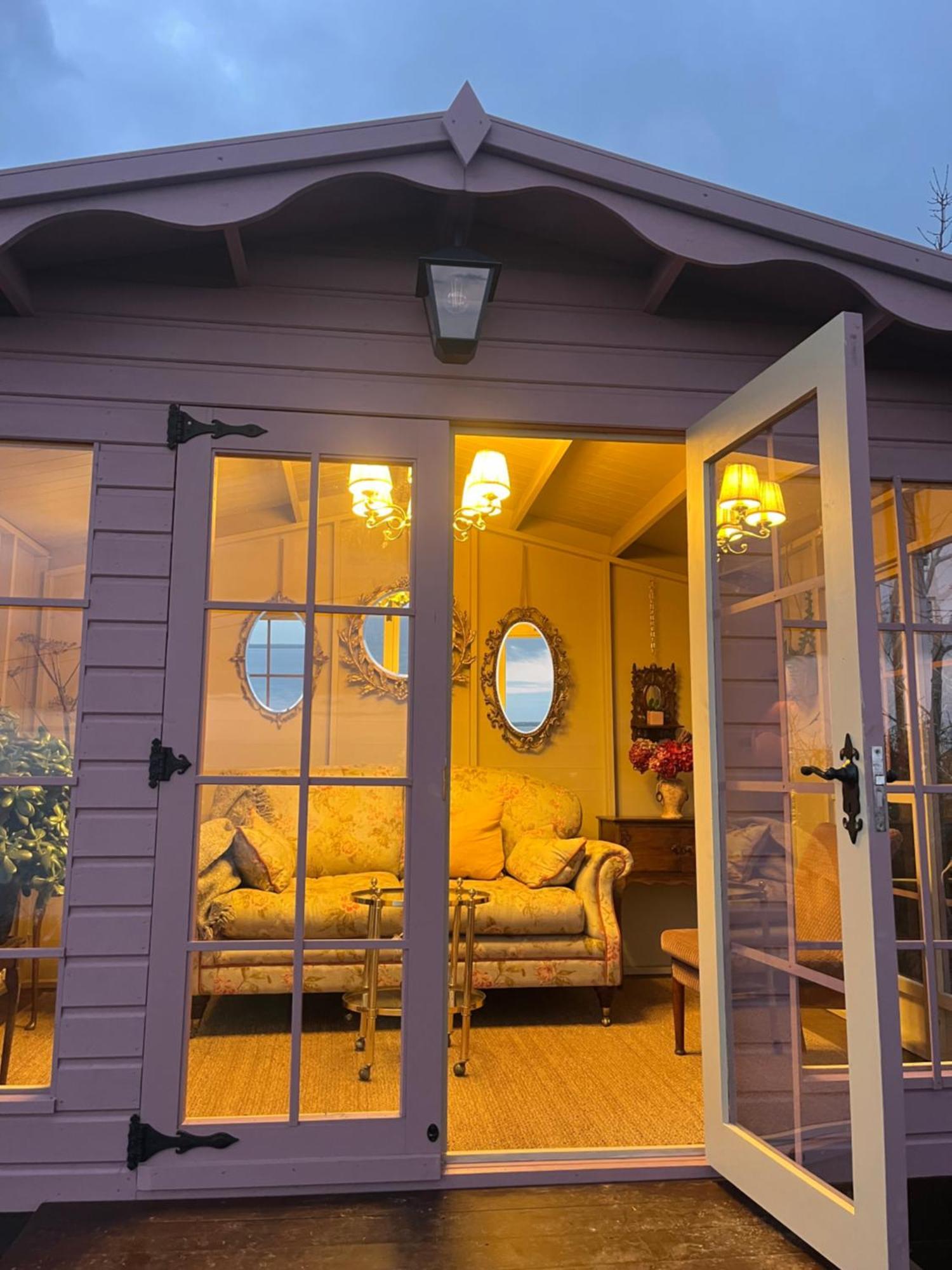 The Pink Cottage Upstairs Suite & Garden Summer Room Whitehead Buitenkant foto