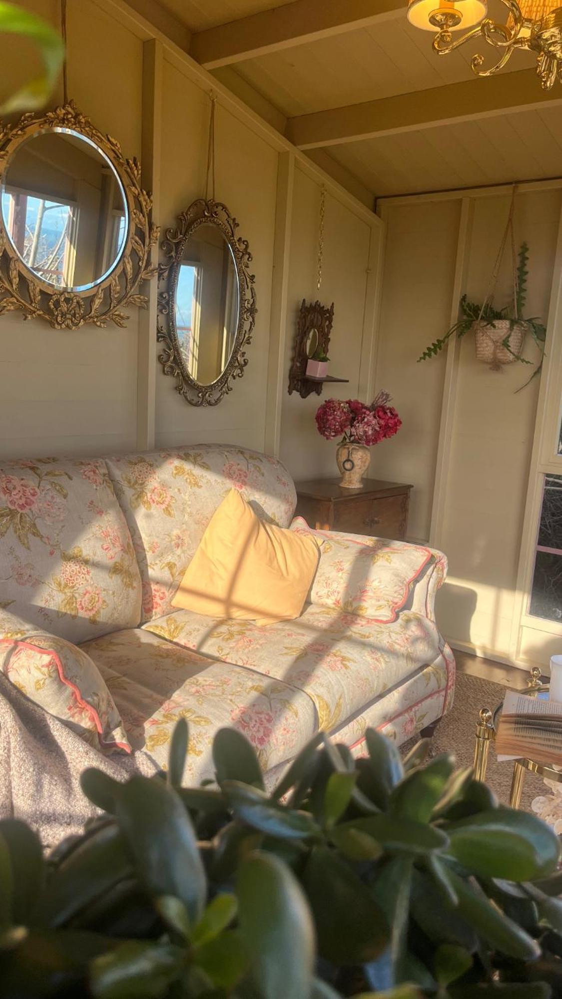 The Pink Cottage Upstairs Suite & Garden Summer Room Whitehead Buitenkant foto