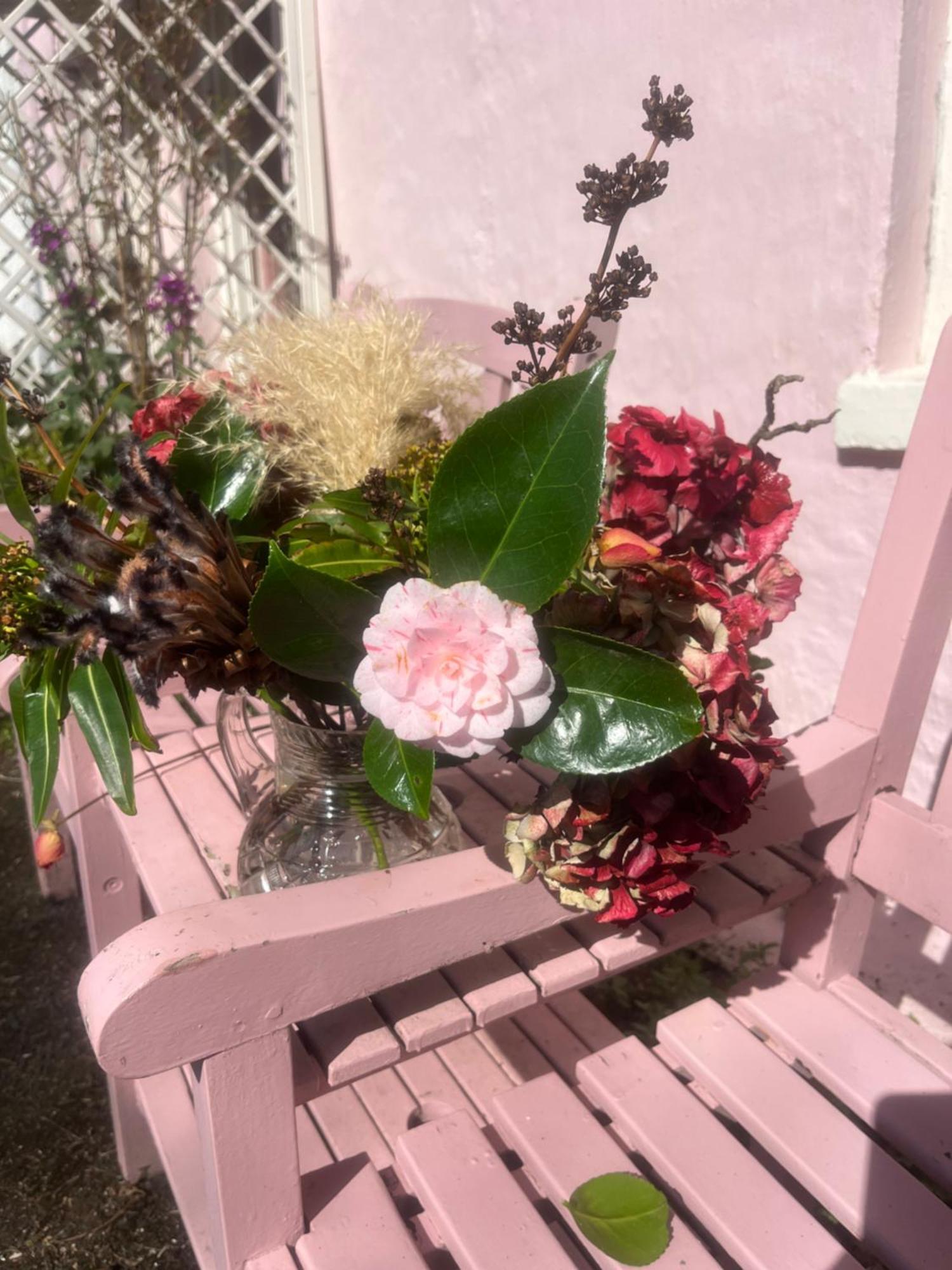 The Pink Cottage Upstairs Suite & Garden Summer Room Whitehead Buitenkant foto